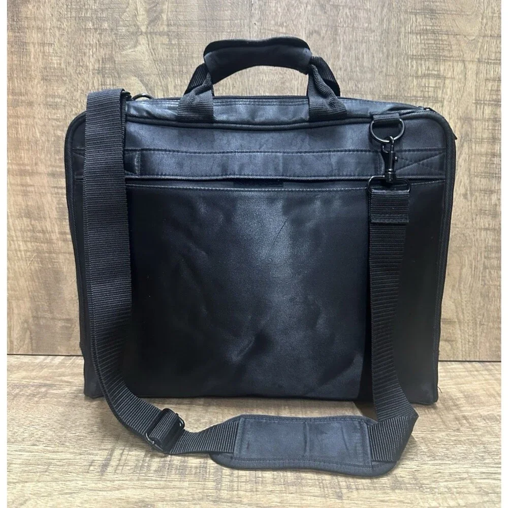 ThinkPad black computer bag with multiple compartments and pockets 16x13 Inches